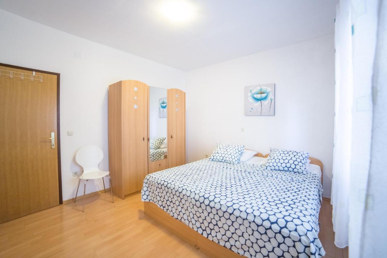 Apartment Jadranka Brist Ngoại thất bức ảnh