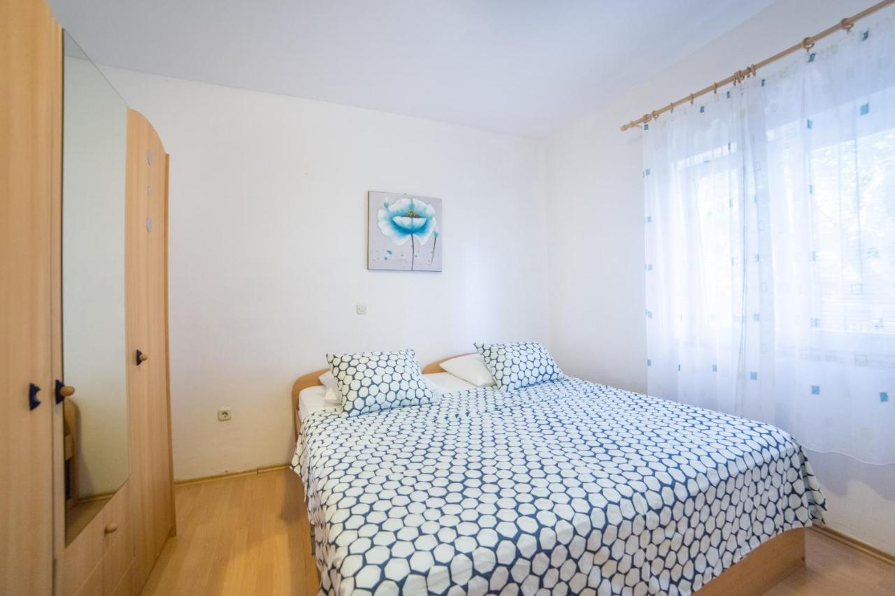 Apartment Jadranka Brist Ngoại thất bức ảnh