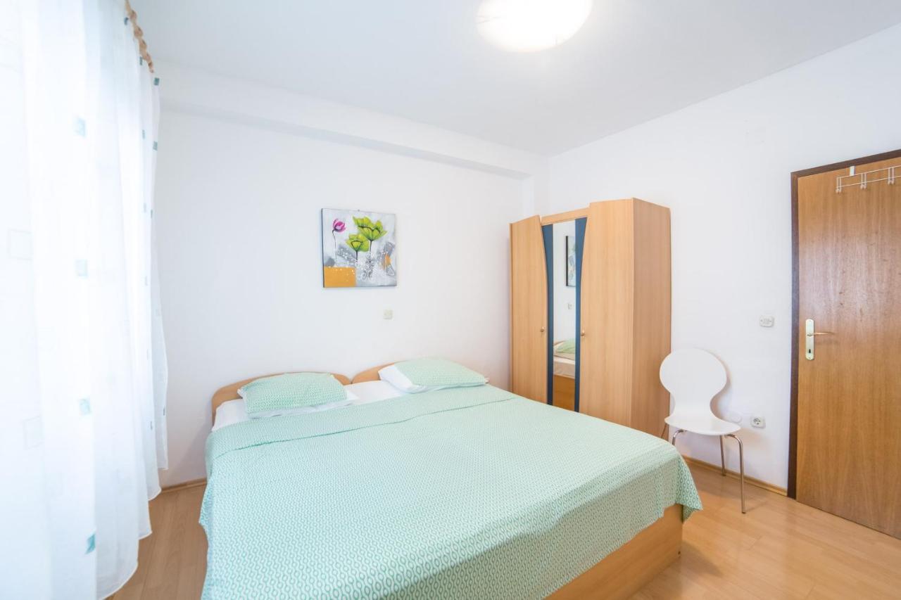 Apartment Jadranka Brist Ngoại thất bức ảnh