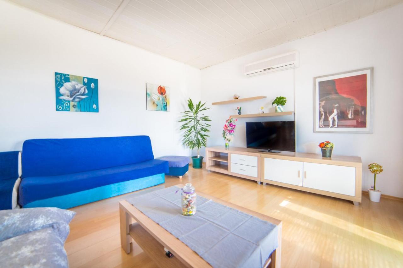 Apartment Jadranka Brist Ngoại thất bức ảnh